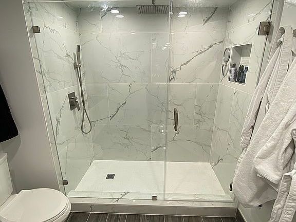 3rd image of 1800 N Bayshore Dr APT 3204