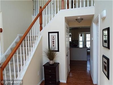 Large Two Story Foyer