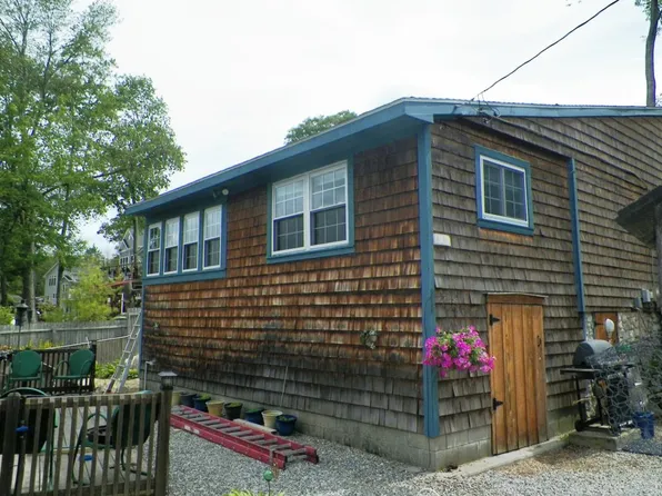 97 Lake Shore Dr #A, Pascoag, RI 02859