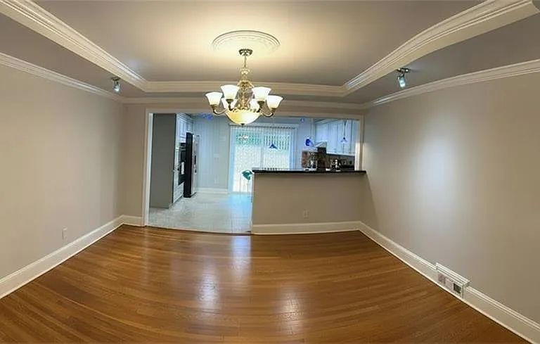 1393 Scott Blvd — Photo 9