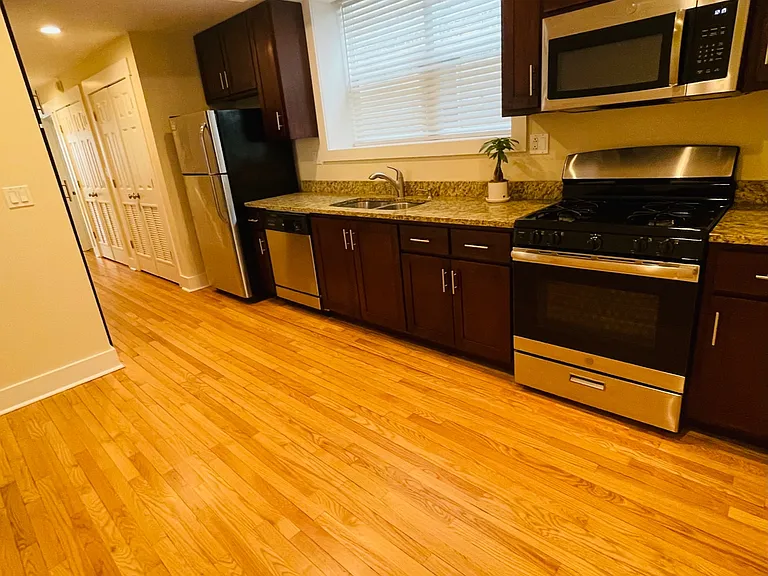 7408 N Hoyne Ave #3 — Photo 11