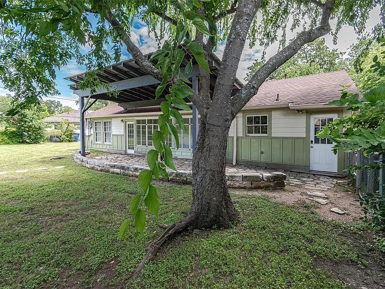 1202 Norwood Rd — Photo 35