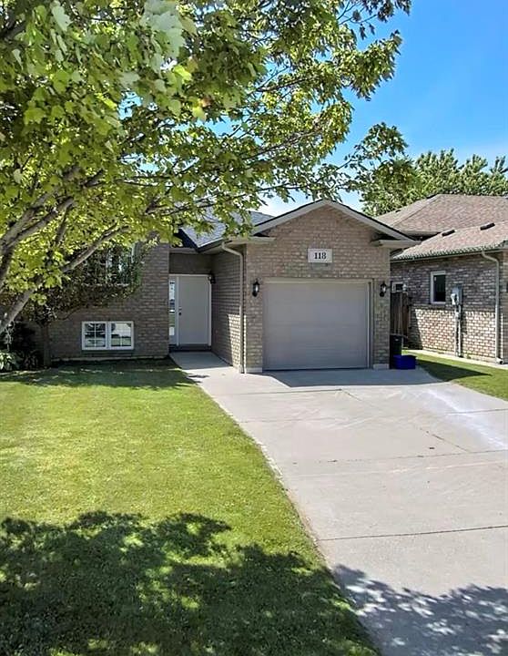 2nd image of 118 Sturgeon Meadows Ave