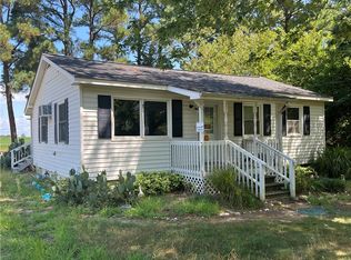 146 Robins Point Ave, Deltaville, VA 23043