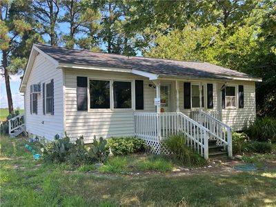 146 Robins Point Ave, Deltaville, VA, 23043