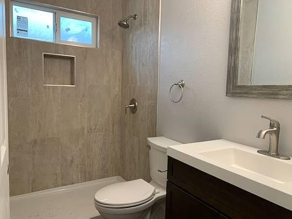 2nd image of 5538 Carlos Ave