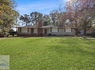 597 S 6th St, Jesup, GA 31545