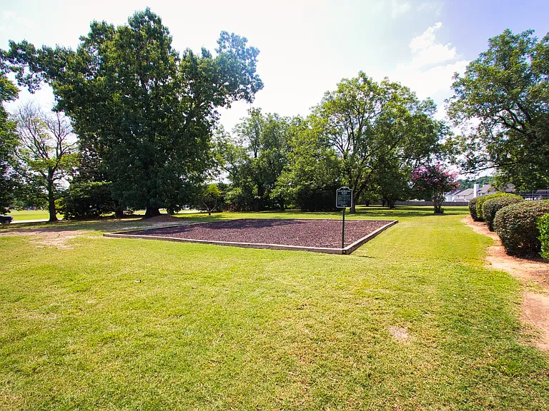 793 Kaitlyn Dr — Photo 42