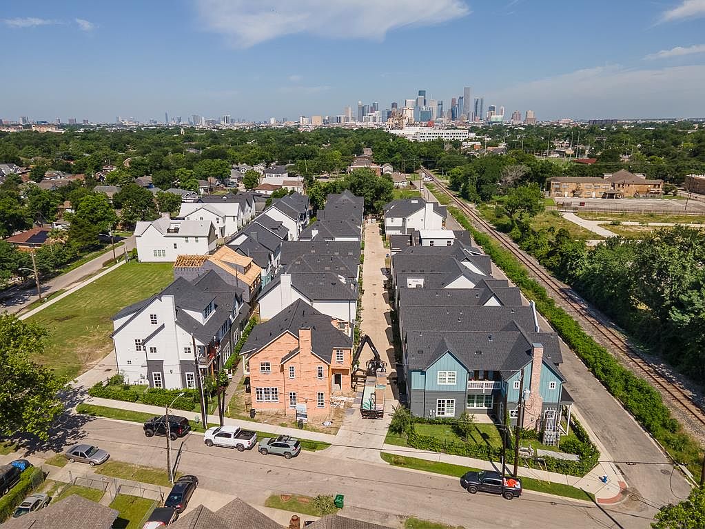 Eastwood Green by InTown Homes in Houston TX Zillow