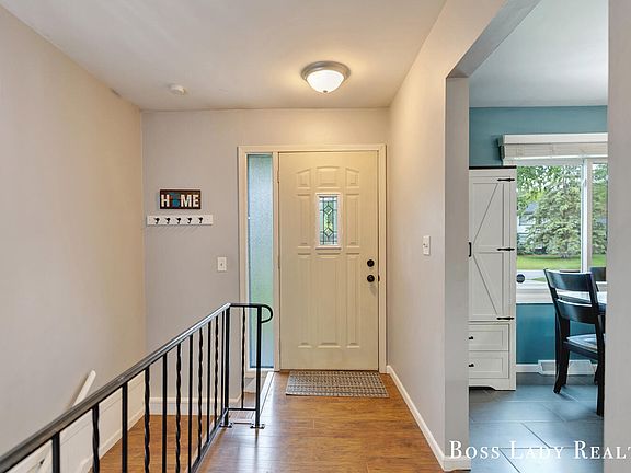4th image of 1311 Gentian Dr SE