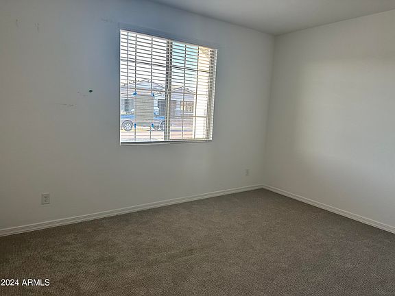 4th image of 5523 W THURMAN Drive