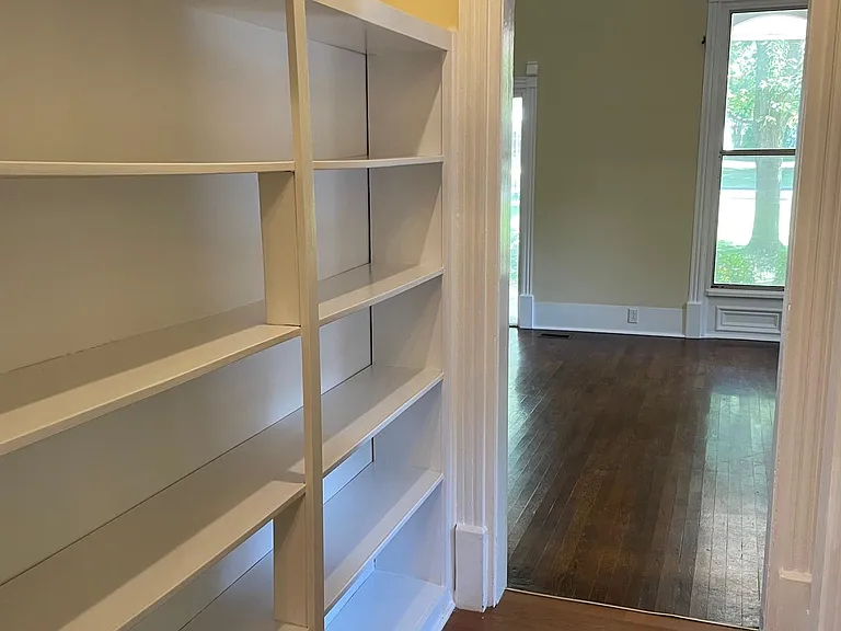 111 Maple St — Photo 6