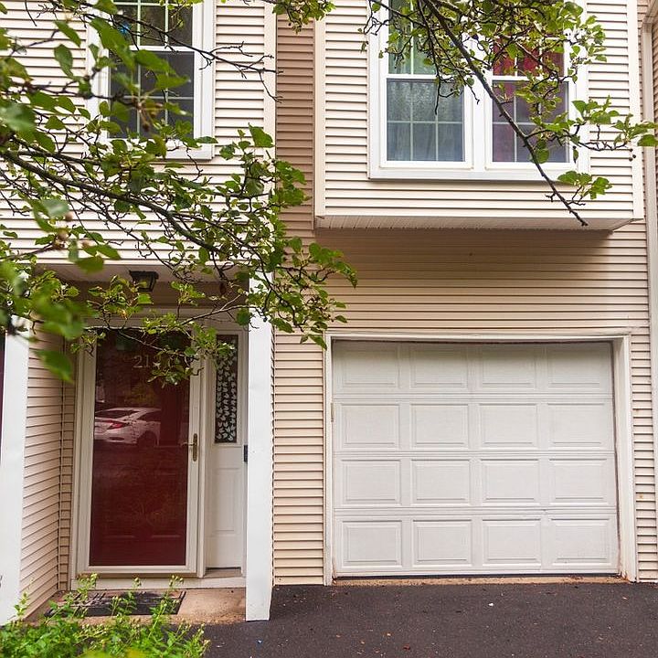 1st image of 380 Hitchcock Rd Unit 212