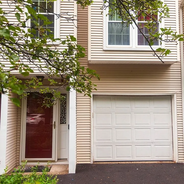 380 Hitchcock Rd #212