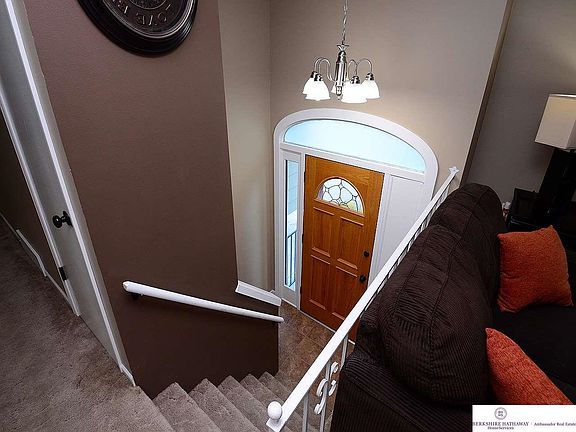 4th image of 1609 Elm St