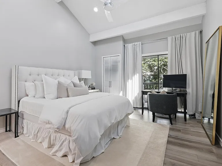 4310 Bowser Ave #109 — Photo 10