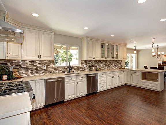 5th image of 520 Pajaro Ct