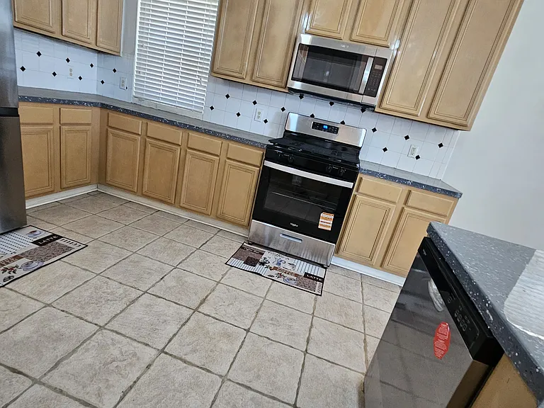12310 Robin Meadow Cir — Photo 11