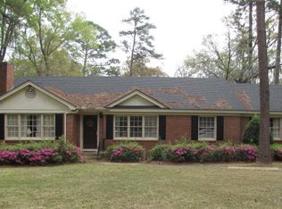 1216 N Hilltop Dr, Albany, GA 31707