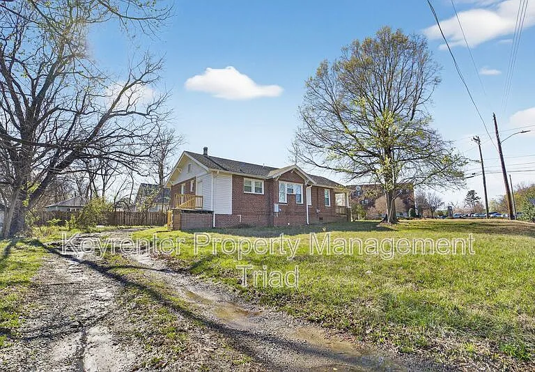 2405 Freeman Mill Rd — Photo 10