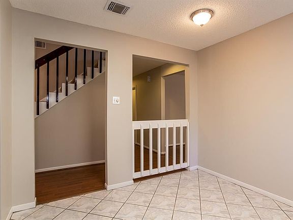 5th image of 17319 Huntersglen Cir