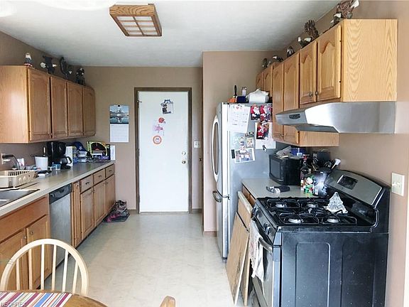 5th image of 227 Forest Park Dr