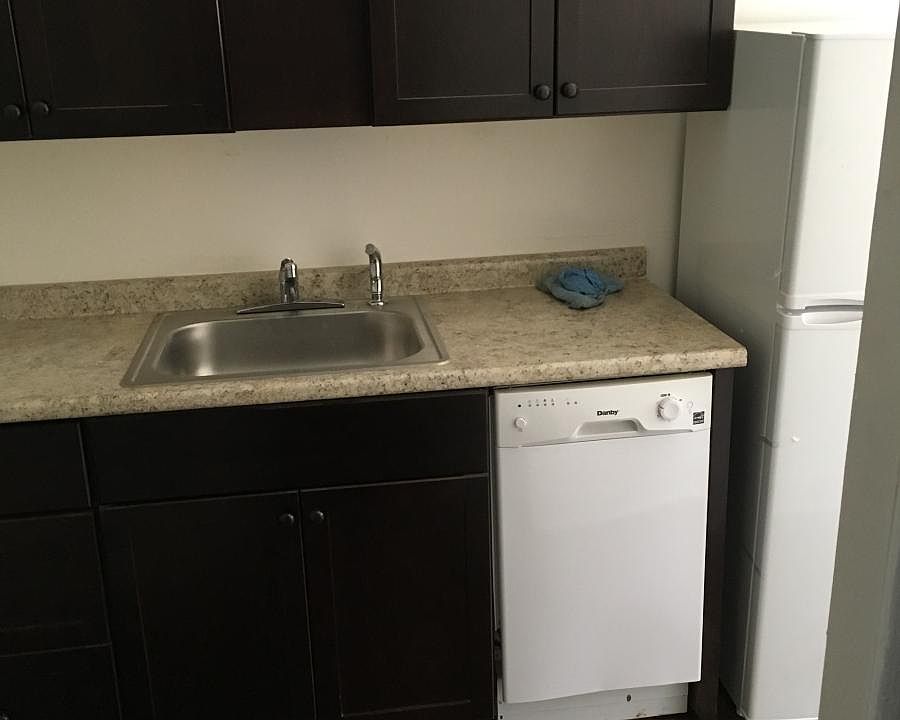 2nd image of 819 W Bradley Pl APT S-2