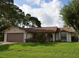 1316 Pace Dr NW, Palm Bay, FL 32907