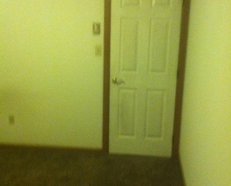 2nd image of 71 E Kirmar Ave