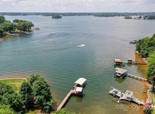 136 Buttercup Dr, Mooresville, NC 28117
