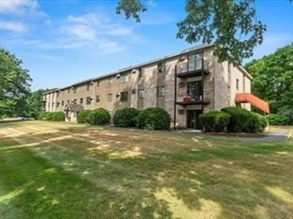 440 North Ave APT 240, Haverhill, MA 01830