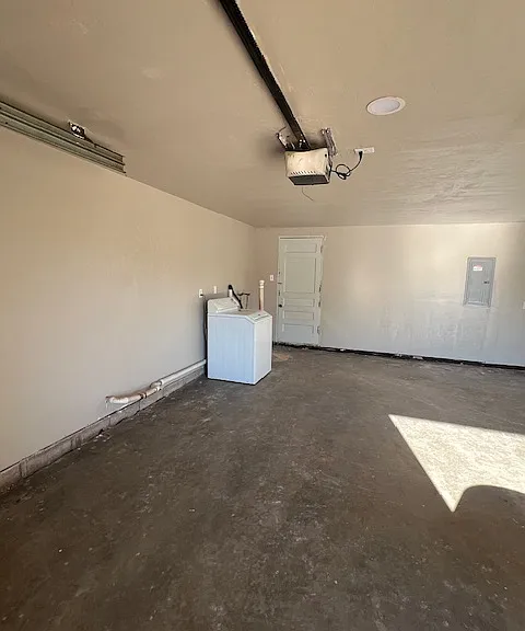 2236 Ashley Dr — Photo 15