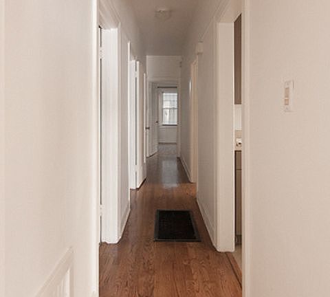 Hallway to bedrooms