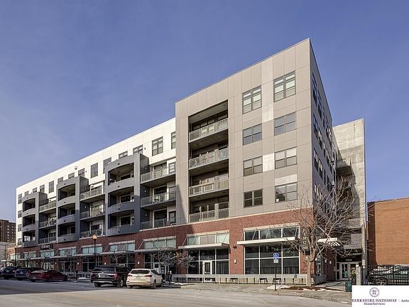 2nd image of 1308 Jackson St Suite 409