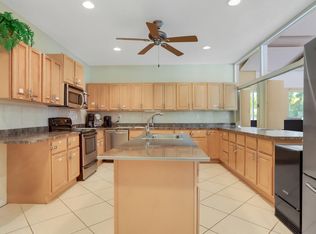 646 Snug Harbor Dr #4, Boynton Beach, FL 33435