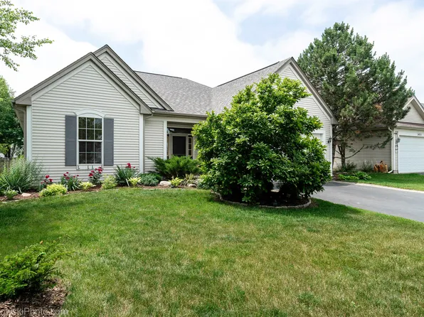 24309 W White Oak Dr, Plainfield, IL 60585