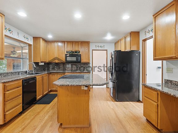 5th image of 32807 12th Ave SW