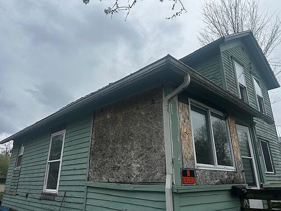 3rd image of 93 Webber St