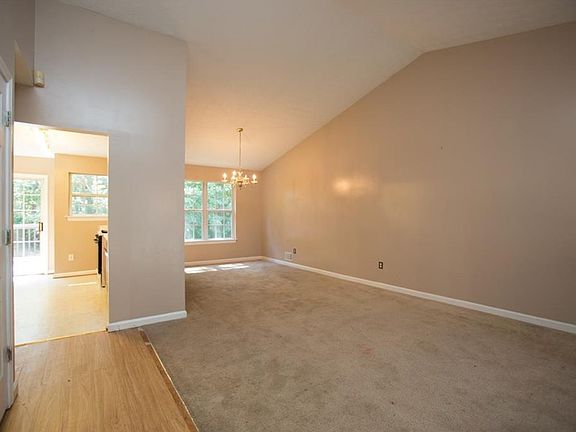 2nd image of 3321 Grovewood Ln