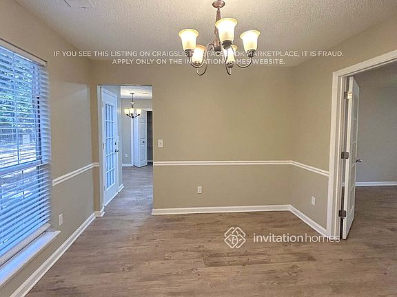 4th image of 1401 Chapel Hill Ln SW