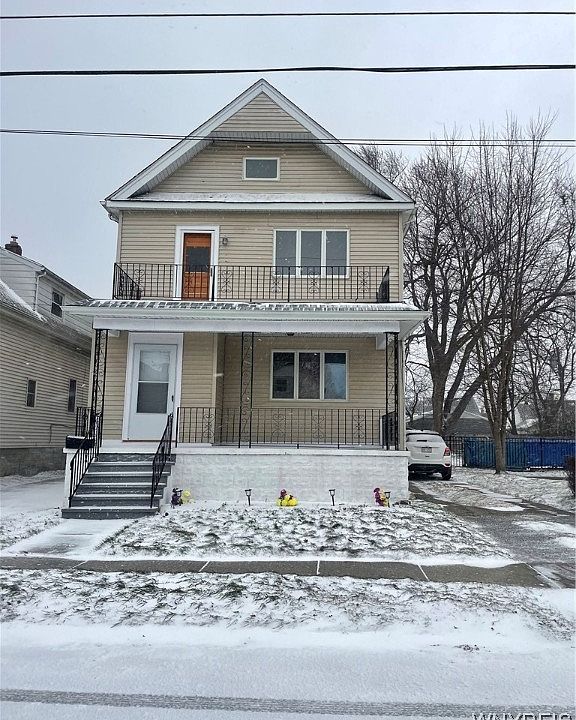 1st image of 111 Dempster St