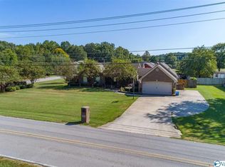 98 Mountain Home Rd, Trinity, AL 35673