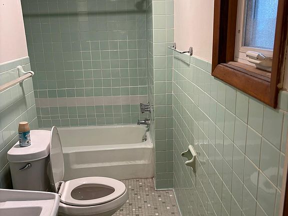 5th image of 59 Davey St #2