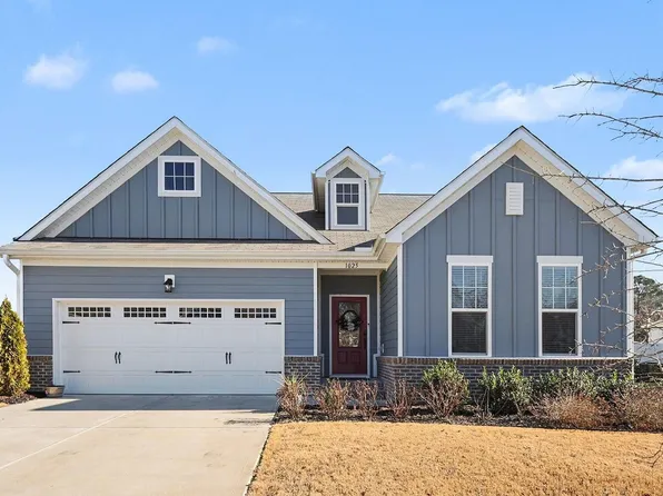 1025 Lily Lavender Ln, Knightdale, NC 27545