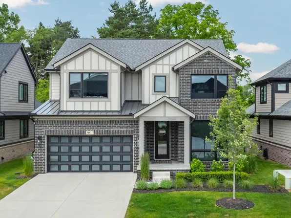 54877 Camden Ct, Utica, MI 48316