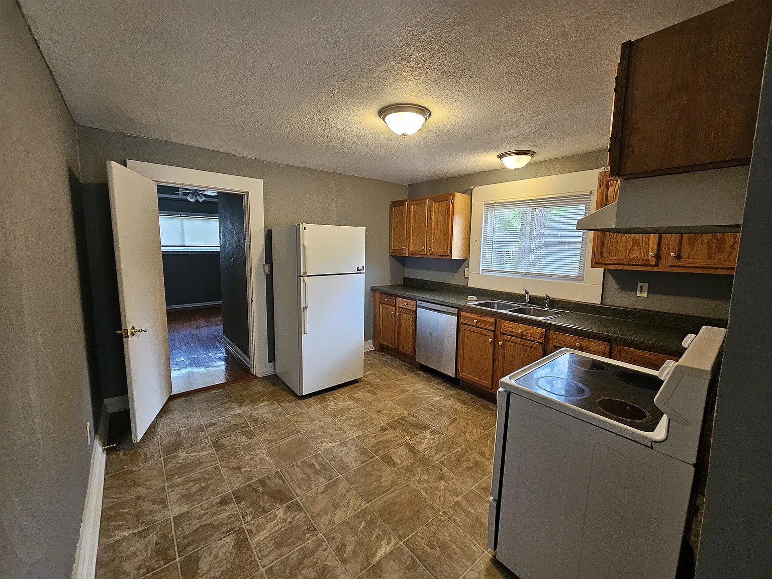 107 Guild Street - 1 — Photo 4