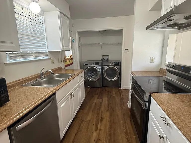 1795 Boulevard De Province #A — Photo 2