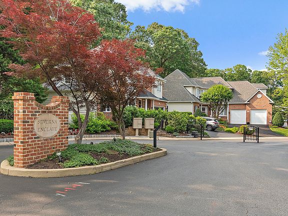 3rd image of 611 Brownstone Dr