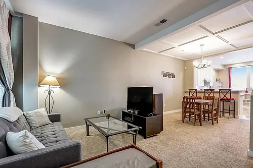 259 Kentdale Pl Photo 1
