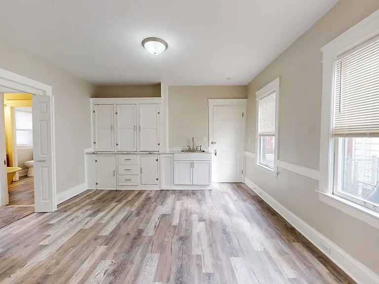 4420 Bush Ave — Photo 33